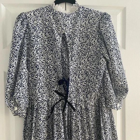 Vintage blue and white dress size medium - Picture 7 of 8